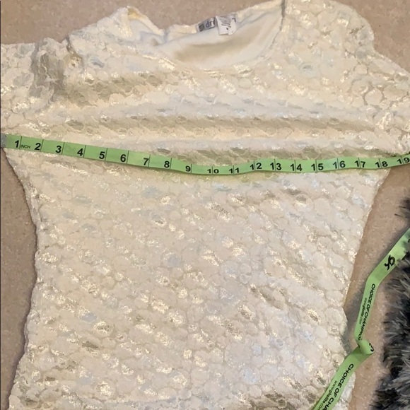 Off white top, 3/4 length sleeves - Picture 5 of 6